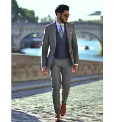 Vyriški kostiumai vestuvėms 3 dalių (striukė + kelnės + liemenė) naujausio dizaino Terno Masculino jaunikio pagal užsakymą pagamintas mados švarkas