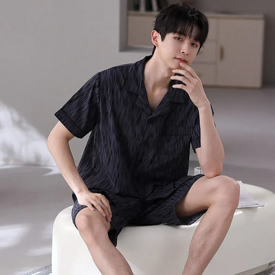 Suvine meeste siidist satiinist pidžaamakomplekt 4XL meeste magamisriided, meeste moodne stiil, pehmed mugavad öised meeste pidžaamad, lühikese ülikonna pidžaama