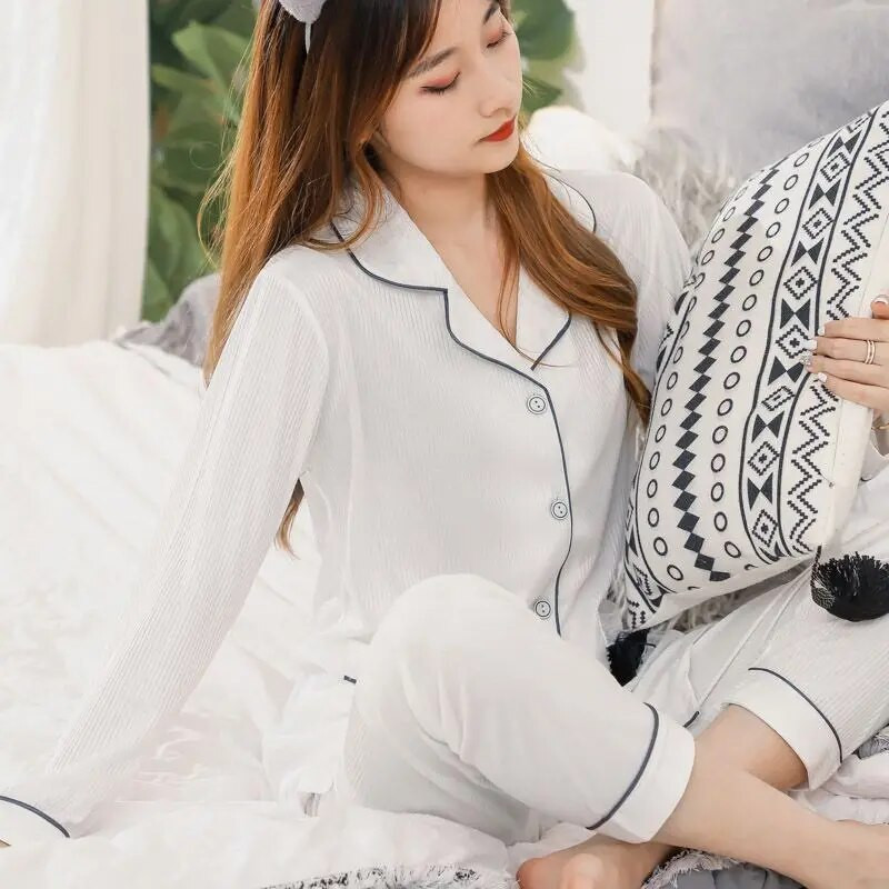 Laisvalaikio moterų pižamos ilgomis rankovėmis miegui kelnės Vienspalvės pižamos sagomis 2 dalių rinkiniai