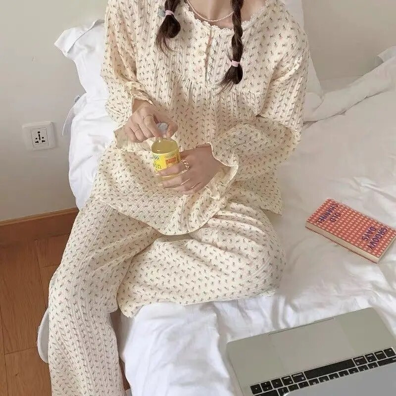 Odjeća za spavanje s cvjetnim uzorkom Ženske pidžame Kompleti čipkanih dugih hlača Odijelo od 2 komada Piiama s volanima Punih rukava u korejskom stilu Jesenska noćna odjeća