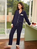 Moteriškas pižamos komplektas su įpjova apykakle ilgomis rankovėmis priekyje su sagomis ir 2 dalių masyvus moteriškas rudens naktinis drabužis iki galo