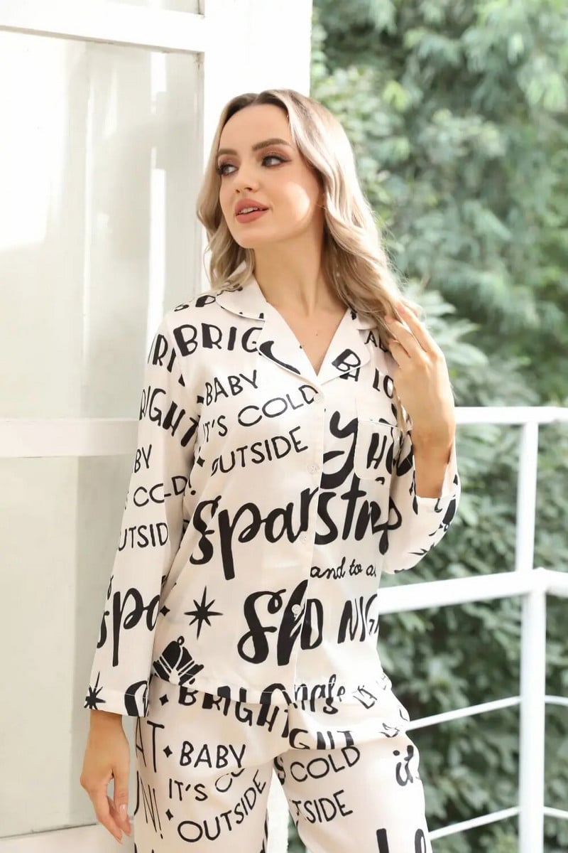 Nauji kalėdiniai moteriški miegui 2 vnt. rinkinys, smėlio spalvos monograminis ilgomis rankovėmis ir kelnių pižamų rinkinys, šilko tekstūros aukštos kokybės medžiaga