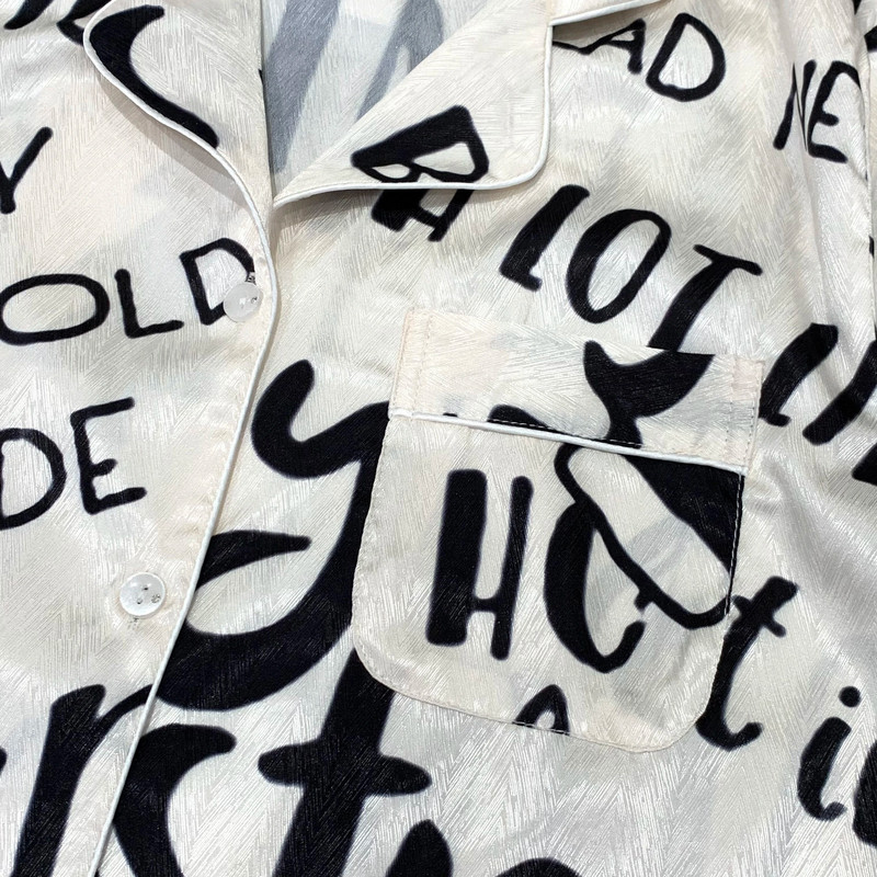 Nauji kalėdiniai moteriški miegui 2 vnt. rinkinys, smėlio spalvos monograminis ilgomis rankovėmis ir kelnių pižamų rinkinys, šilko tekstūros aukštos kokybės medžiaga