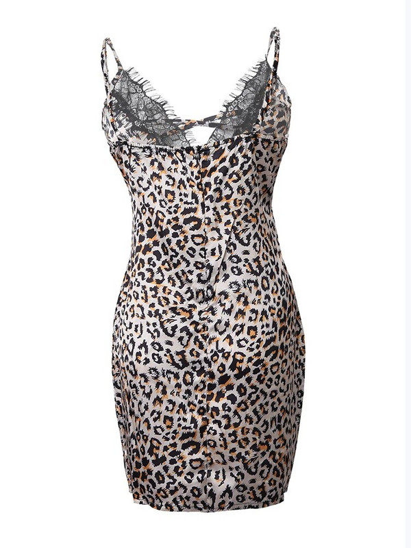 Moteriški gepardo rašto naktiniai rūbai su spagečių juostele, nėriniai