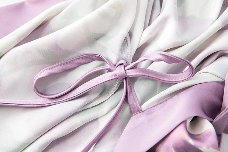 Seksikas Suspenderiga öösärk, mustriga lilleline Twinset hommikumantli komplekt Kevadsuvi magamisriided lahtine satiin kodukleit Naiste kimono hommikumantel