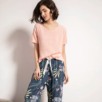 2023. aasta suvi, uued naiste V-kaelusega lehtedega trükitud pidžaamakomplekt Naiste mugavus, lihtsas stiilis magamisriided lahtised pehmed vabaajarõivad kodurõivad