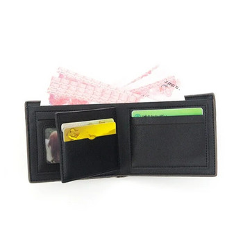 Много хора харесват обикновения портфейл с матови шевове за дребни банкноти