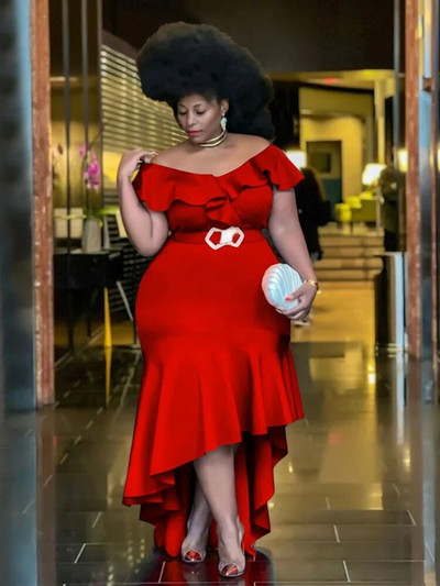 Külmade õlgade volangidega kleit, suures suuruses trimmiga Empire`i pakett, puusa, ebaregulaarne, elegantne naiste õhtused sünnipäevarõivad