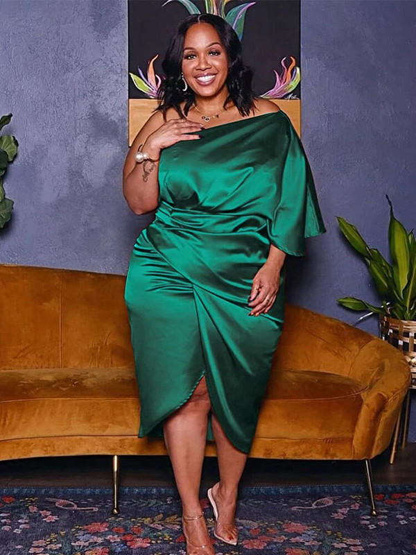 Suures suuruses naiste riided Ühe õlaga pulmakleit Suur daam Elegantne satiinist lühike kleit Kleidid 5xl Hulgi hulgikaubavedu