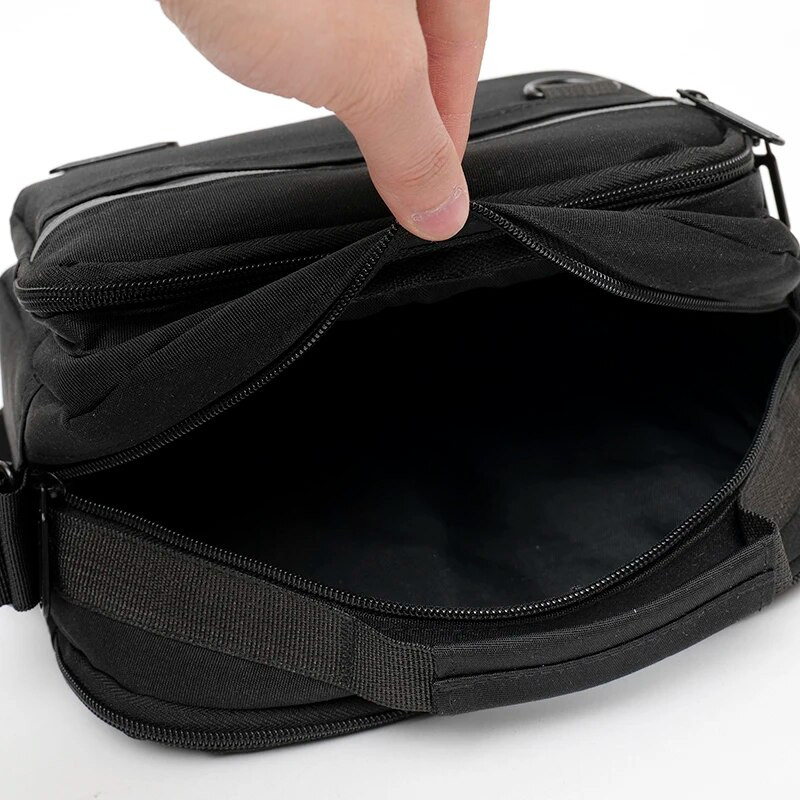 „Crossbody“ krepšys „Crossbody“ krepšys, vyriškas, didelės talpos daugiasluoksnis įkrovimo krepšys.