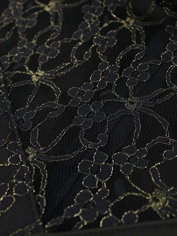 Suures suuruses elegantsed õhtukleidid naiste mustad pitsist lapilised lühikeste varrukatega kaelus, suvised stiilsed kuulsuste hommikumantlid