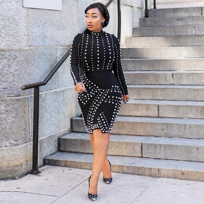 Seksuali juoda vakarėliui skirta suknelė moterims Naujųjų metų elegantiška vakarinė Bodycon suknelė ilgomis rankovėmis blizgančiomis krištolo karoliukais papuošta klubo gimtadienio suknelė