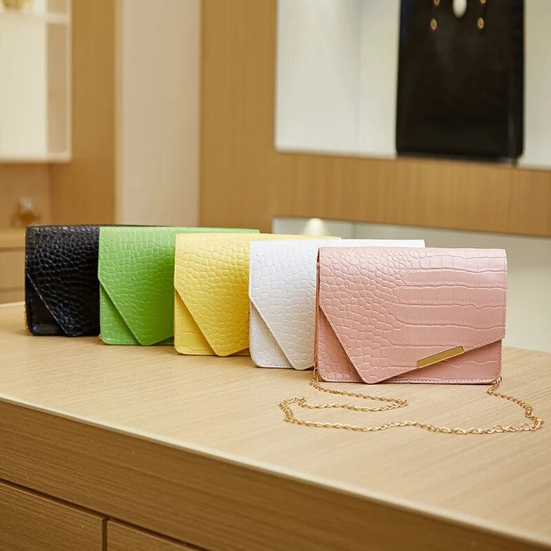 Mini ženska torba na rame Luksuzne marke ručne torbe za žene 2023 Visokokvalitetna bijela torbica PU torbica s kopčom Ženska ručna torba