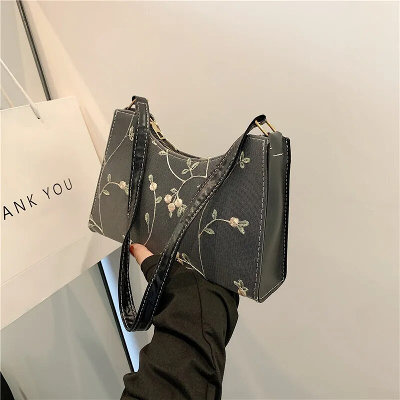 Τσάντα ώμου καλοκαιρινής δαντέλας με φλοράλ ραφές για γυναίκες 2023 Μαλακές δερμάτινες τσάντες μασχάλης από PU Τσάντα ταξιδιού για κορίτσια Μικρή τσάντα