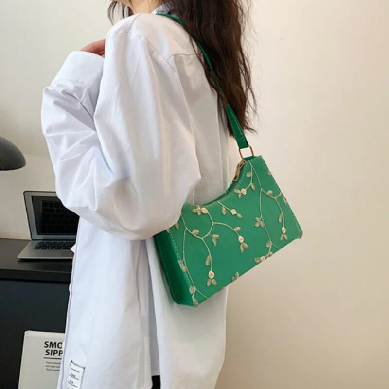 Τσάντα ώμου καλοκαιρινής δαντέλας με φλοράλ ραφές για γυναίκες 2023 Μαλακές δερμάτινες τσάντες μασχάλης από PU Τσάντα ταξιδιού για κορίτσια Μικρή τσάντα