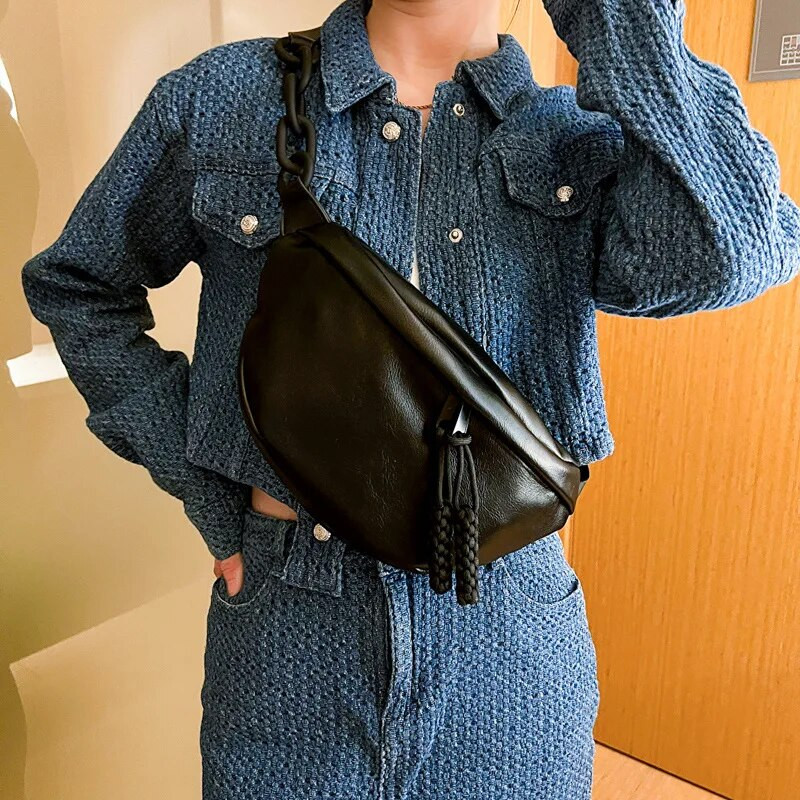 Korea moe vöökott Naiste vöökott Must Trend Half-moon Cross Body Bag Suure mahutavusega Fanny Pack naistele