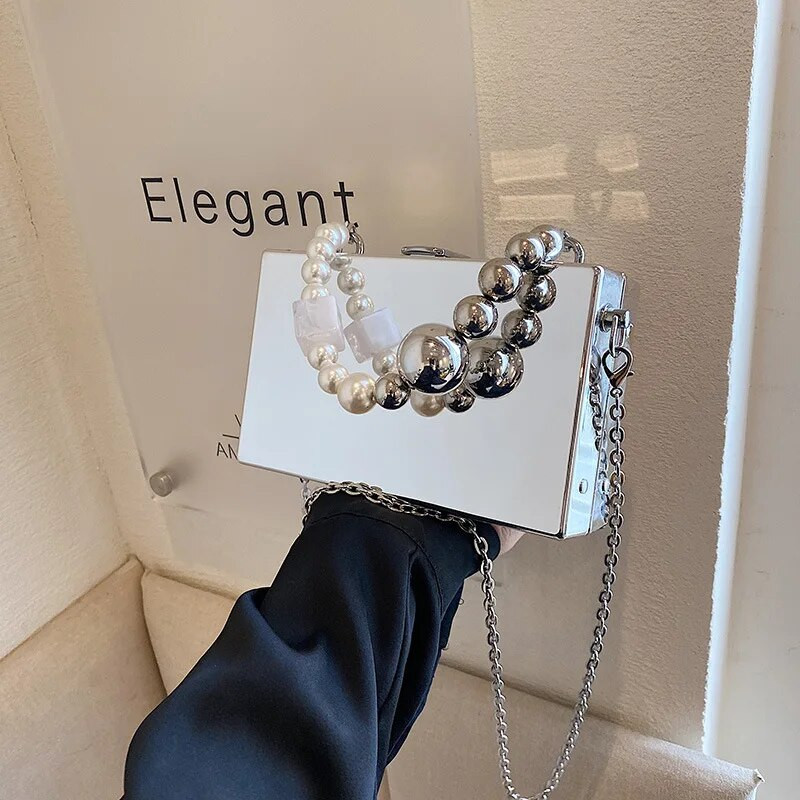 Metalinės dėžutės pečių krepšys Trend 2023 dizainerio rankinė Moteriška mada Chic Point vakarėlis sankabos krepšys Naujiena sidabrinė grandinėlė Crossbody Bag