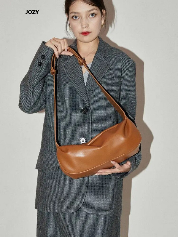 Vasaros naujos paprasto stiliaus moteriškos pečių krepšiai moterims 2023 m. Prabangios dizainerio universalios Crossbody mados kasdieninės odinės rankinės