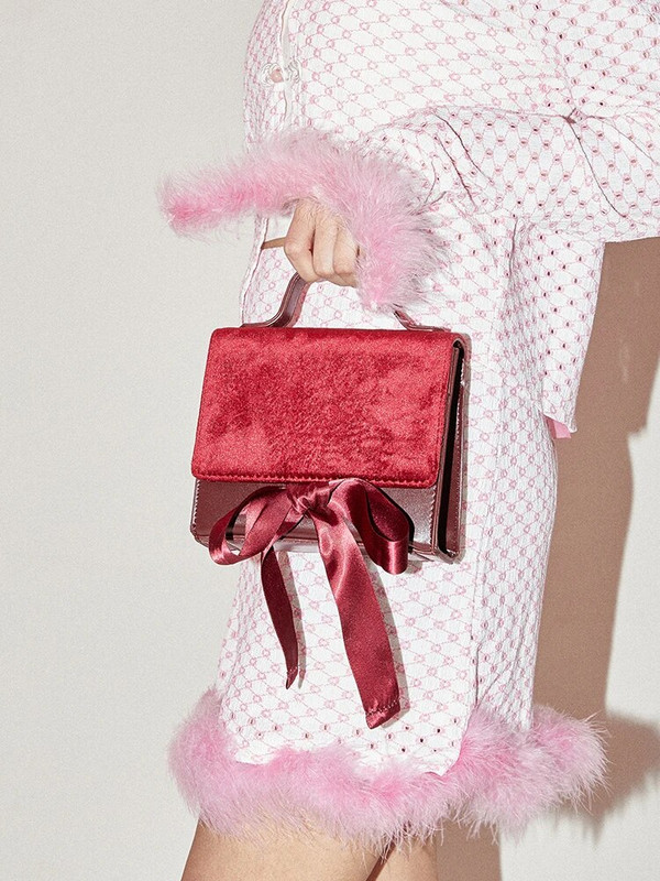 Slatka mašna Baršunaste torbe na rame Ljetna moda Nove haljine Torbice za zabave Torbice 2023. Luksuzni dizajn Visokokvalitetni ženski proizvodi preko tijela