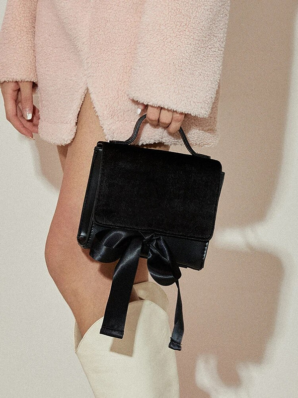 Slatka mašna Baršunaste torbe na rame Ljetna moda Nove haljine Torbice za zabave Torbice 2023. Luksuzni dizajn Visokokvalitetni ženski proizvodi preko tijela