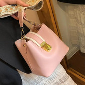 Bucket Small Crossbody Krepšiai su laisvalaikio ir paprasto stiliaus prabangiu dizaineriu, nauja vasarine peties rankine mada moterims Odine pinigine