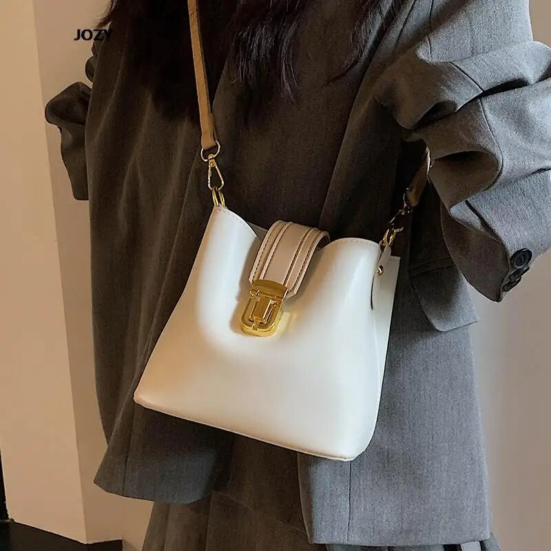 Bucket Small Crossbody Krepšiai su laisvalaikio ir paprasto stiliaus prabangiu dizaineriu, nauja vasarine peties rankine mada moterims Odine pinigine