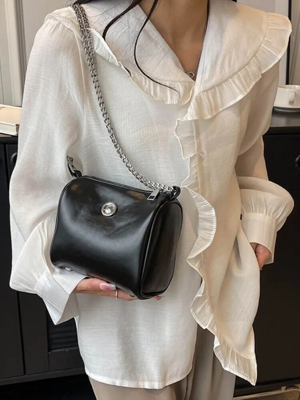 Slatka ljetna modna lančana jastučna torba preko ramena 2023., luksuzna dizajnerska nova mala ženska torbica na rame, ležerne PU ručne torbice jednostavnog stila
