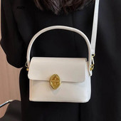 2023 Luksuslik disain Klassikaline lihtsas stiilis käekott Uus suvine vabaaja mood Crossbody kotid Kvaliteetsest nahast õlg naistele