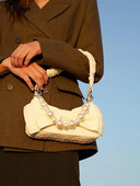 2023 m. Nauji vasaros lanko perlų grandinėlės pečių krepšiai moterims Prabangios dizainerio laisvalaikio Crossbody mielos mados universalios rankinės vakarėlis