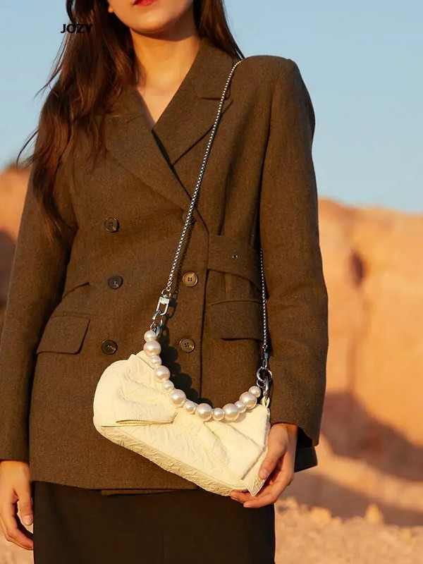 2023 m. Nauji vasaros lanko perlų grandinėlės pečių krepšiai moterims Prabangios dizainerio laisvalaikio Crossbody mielos mados universalios rankinės vakarėlis