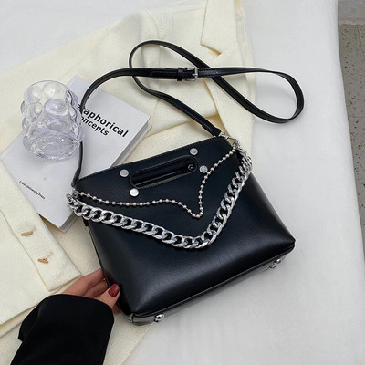 Nove visokokvalitetne ručne torbe s lančićima, modne ljetne luksuzne dizajnerske torbe za 2023., preko ramena, svestrane ležerne PU na rame za žene