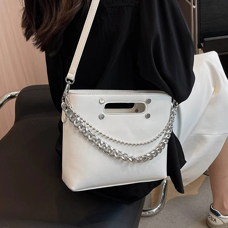 Nove visokokvalitetne ručne torbe s lančićima, modne ljetne luksuzne dizajnerske torbe za 2023., preko ramena, svestrane ležerne PU na rame za žene