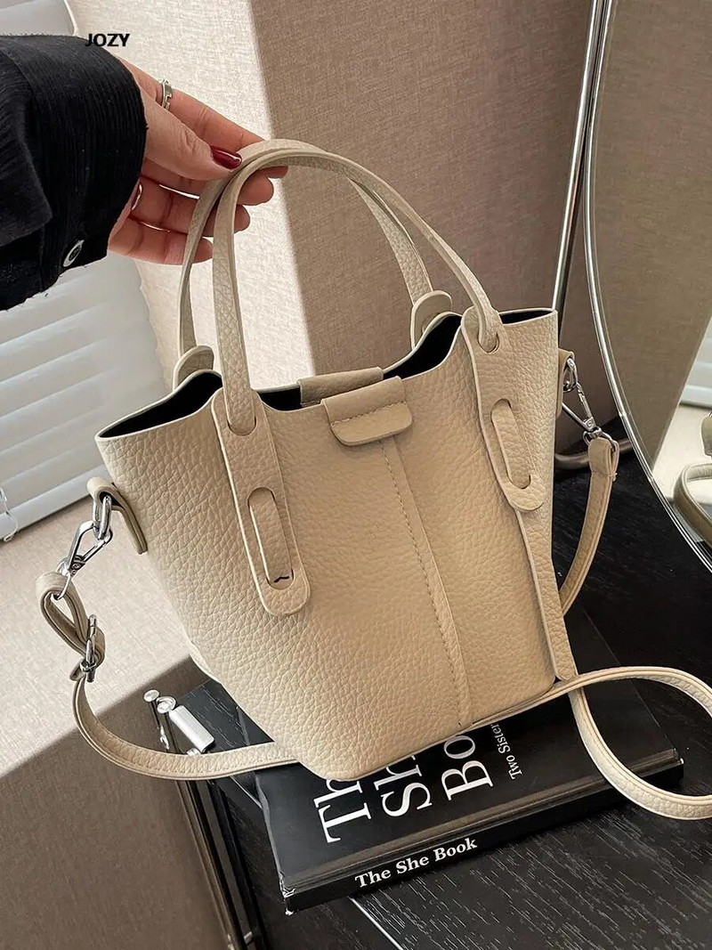 Μονόχρωμες τσάντες χιαστί πολυτελούς σχεδίασης 2023 Υψηλής ποιότητας κλασική μόδα ώμου για γυναίκες Καλοκαιρινό μικρές μοντέρνες γυναικείες vintage