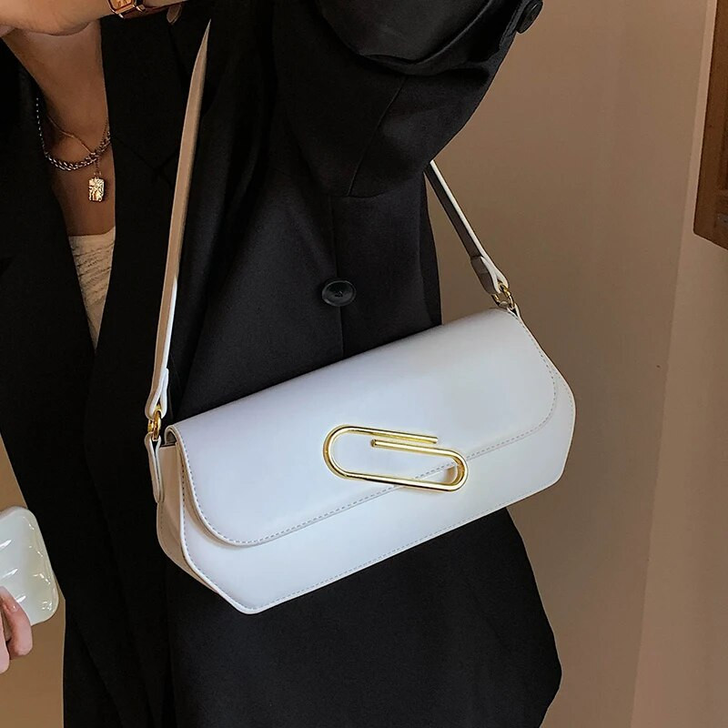 Jednostavan stil, ležerna modna torba na rame za žene Ljeto 2023. Luksuzna dizajnerska kožna torbica Nova svestrana trendi ženska torbica