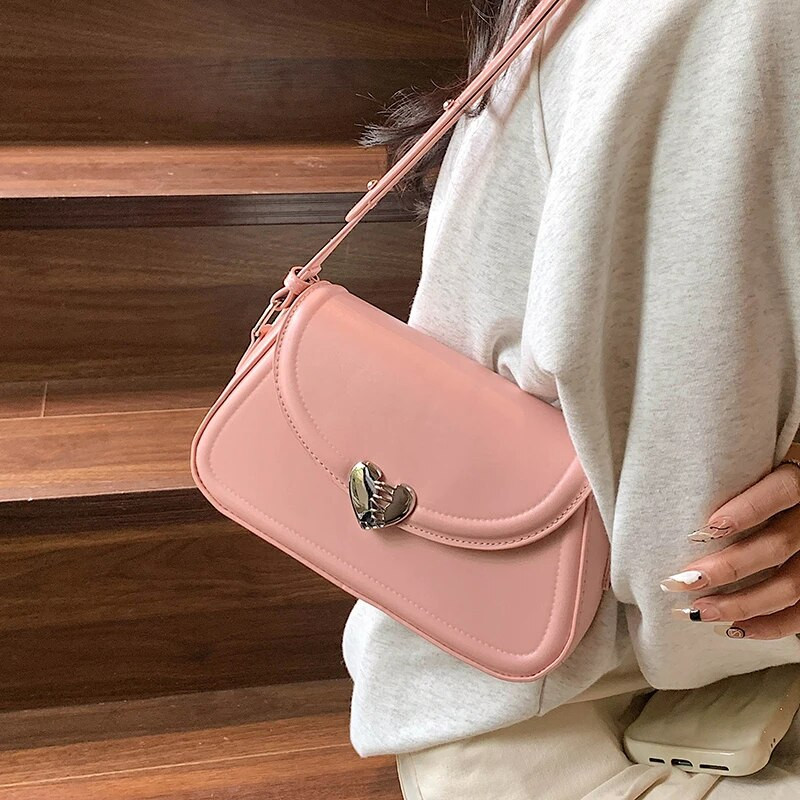 Raznovrsne luksuzne dizajnerske slatke torbe na rame Nova ljetna moda 2023. Ležerne male torbe preko ramena Jednostavan stil za ženske torbice