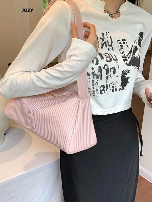 Za žene Ljeto Ležerne Jednostavne torbe na rame Luksuzne dizajnerske modne preko ramena 2023 Nove svestrane kožne torbice Ženske torbice