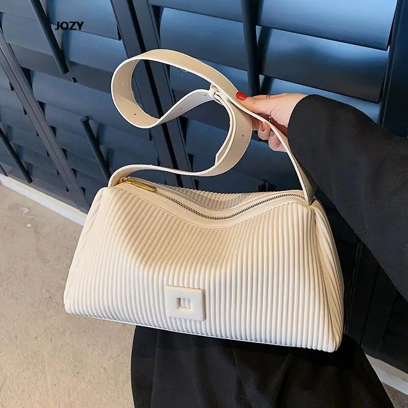 Za žene Ljeto Ležerne Jednostavne torbe na rame Luksuzne dizajnerske modne preko ramena 2023 Nove svestrane kožne torbice Ženske torbice