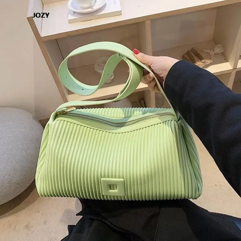 Za žene Ljeto Ležerne Jednostavne torbe na rame Luksuzne dizajnerske modne preko ramena 2023 Nove svestrane kožne torbice Ženske torbice