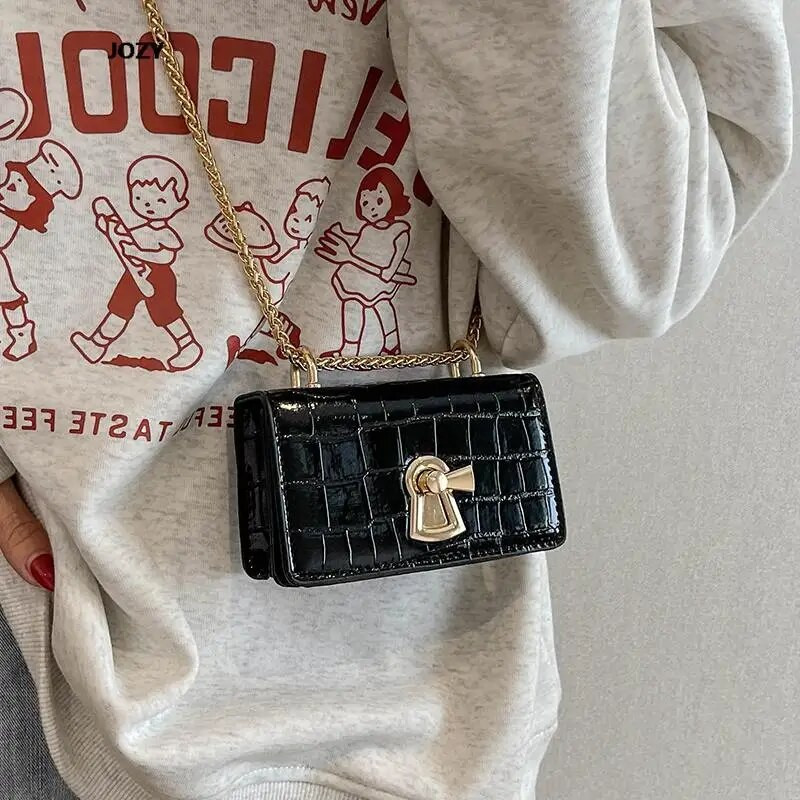 Σχεδιαστής πολυτελείας για γυναίκες Κλασικές τσάντες ώμου Νέα αλυσίδα καλοκαιρινής μόδας Δερμάτινο χιαστί casual Vintage απλές γυναικείες τσάντες