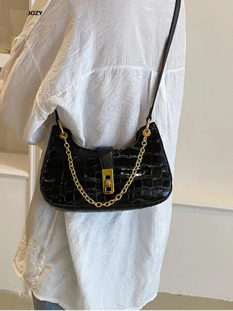 Uued suvised vabaaja väikesed käekotid Luksuslik disain naistele Moodne kett õlg 2023 Kvaliteetsest nahast Crossbody kotid Classic