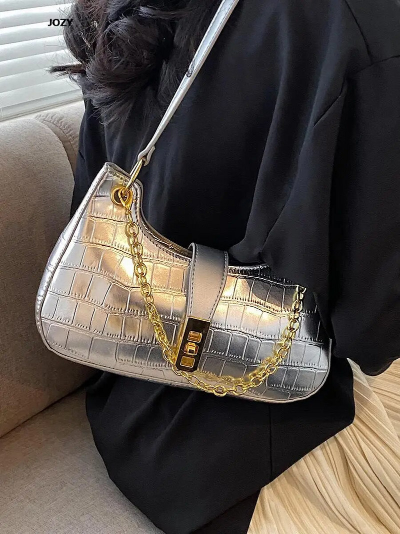 Uued suvised vabaaja väikesed käekotid Luksuslik disain naistele Moodne kett õlg 2023 Kvaliteetsest nahast Crossbody kotid Classic