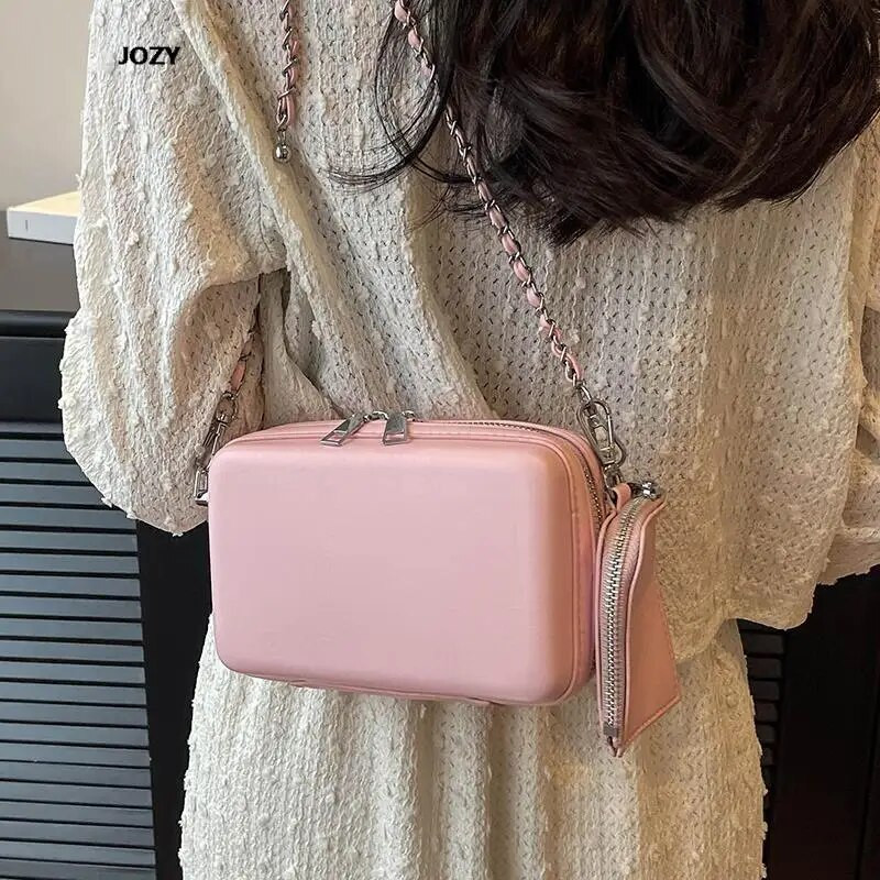 2023 m. vasaros grandinės prabangus dizainerio maži kryžminiai krepšiai Kasdieniai mados klasikiniai universalūs pečių krepšiai moterims PU odinė piniginė