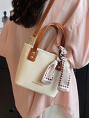 Klasične luksuzne dizajnerske modne ženske torbice Ljetne nove ležerne torbe preko ramena visokokvalitetne kožne torbe na rame Trendy dame