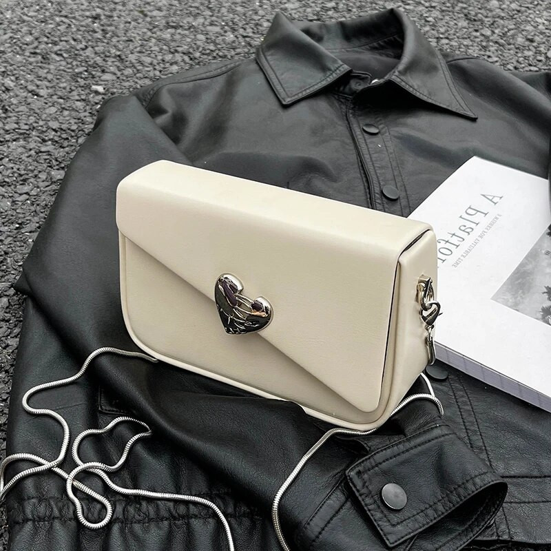 Vasaros mielas laisvalaikio prabangaus dizaino grandinėlė Crossbody Krepšiai Nauji 2023 m. madingi odiniai įvairiaspalviai universalūs pečių krepšiai moterims piniginė