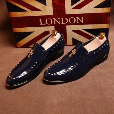 Vyriški lakinės odos batai Juodi vestuviniai batai Britų žema viršūnė Minkšta vyriška suknelė Batai Vienspalviai Kniedės Verslo oficialūs Loafers