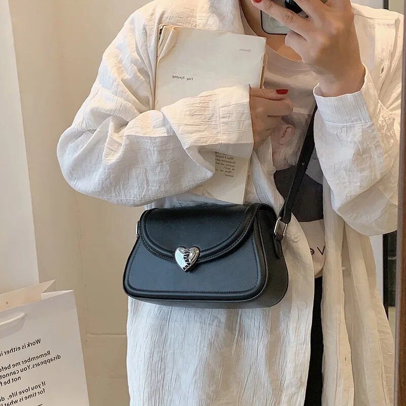 Ljubavna kopča Srebrne torbe preko ramena za žene 2023. Y2K mala torbica od PU kožne luksuzne marke Ženske torbe ispod pazuha Ručne torbe