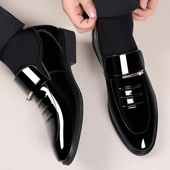 Мъжки бизнес лачени обувки Есен Зима Мъжки нови обувки с приплъзване с остри пръсти Официално облекло с ниска горна част Големи размери Кожени обувки
