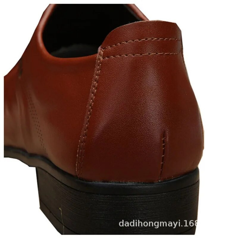 Meeste pidulikud kingad Nahast ärikleit Kingad Täielikult sobivad vabaaja jalanõud Meeste libisemine Oxfordi terava varbaga Chaussure Homme