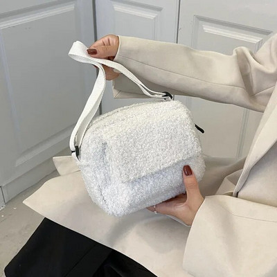 2022 m. Naujas pliušinis audinys, moteriškas pečių skersinis krepšys Mažas mados ėriukų vilnos pūkuotas kailiukas žieminis moteriškas krepšys dizainerio rankinės