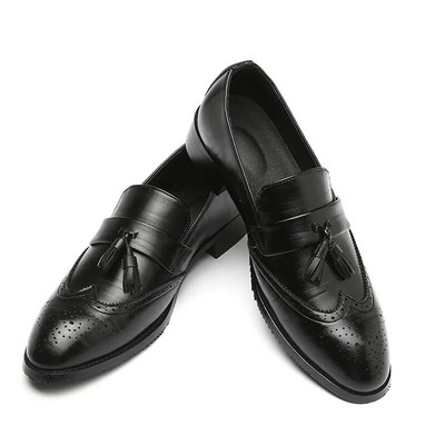 Κλασικά ανδρικά Tassel Loafer Παπούτσια Δερμάτινα Oxfords Slip σε μυτερά, casual νυφικά παπούτσια για άντρες Fashion Brogue παπούτσια